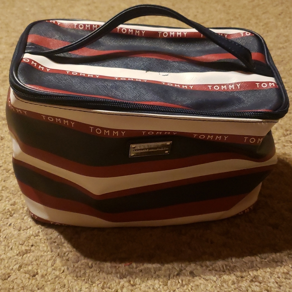 Tommy Hilfiger travel case